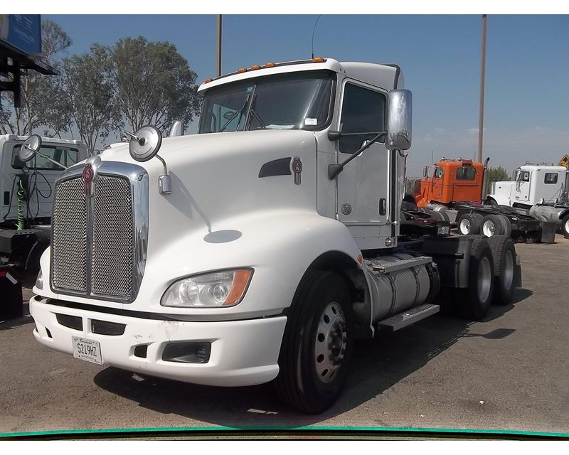 2012 Kenworth T660 Day Cab Truck