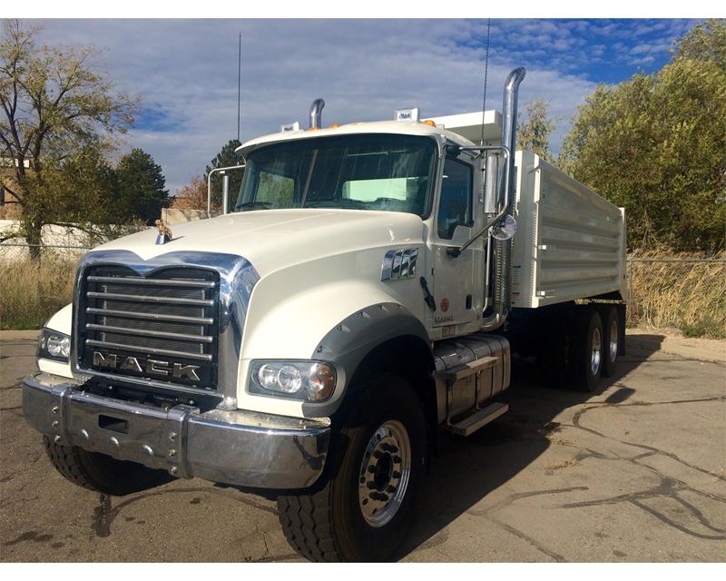 2015 Mack GRANITE GU713 Heavy Duty Dump Truck