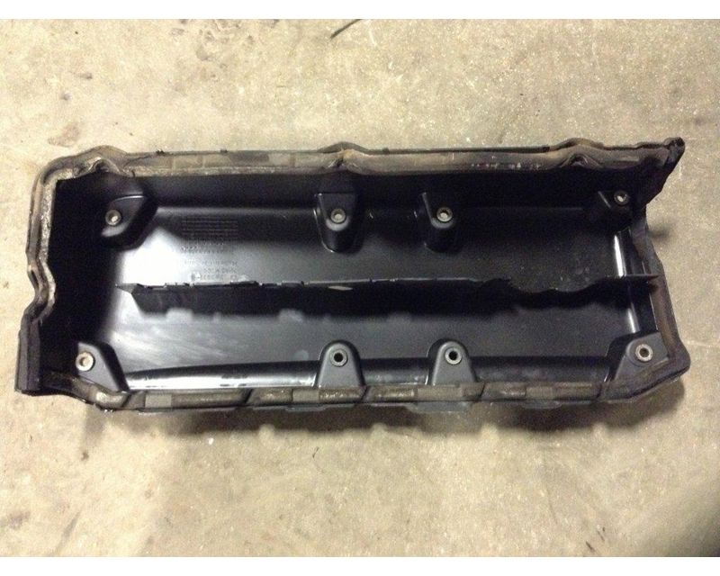 Mercedes valve cover #7