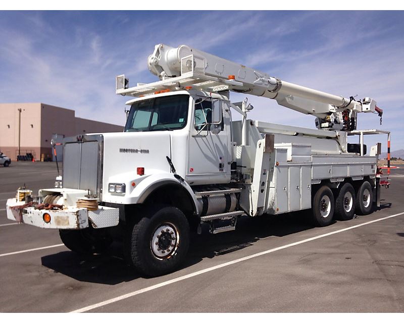2003 Western Star 4900FA 8x6 Bucket / Boom Truck For Sale Waxahachie, TX