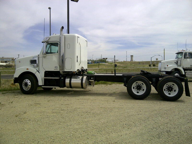 2013 Freightliner Coronado SD Conventional Sleepers