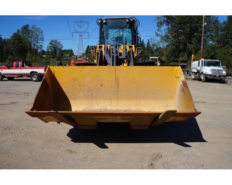 Used John Deere Wheel Loaders for sale in Canada Machinio