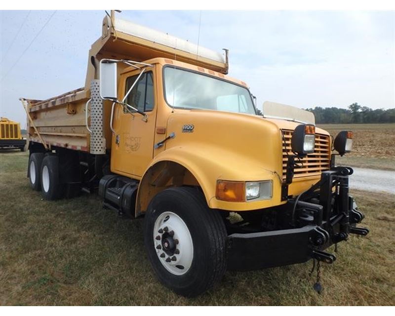 Gmc medium duty trucks windsor #3