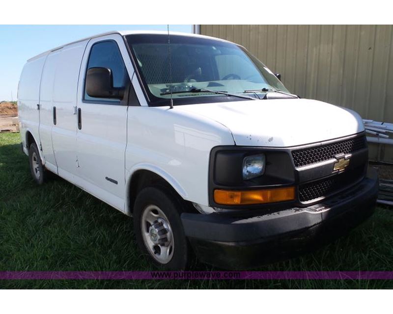2005 Chevrolet Express 2500 Cargo Van For Sale