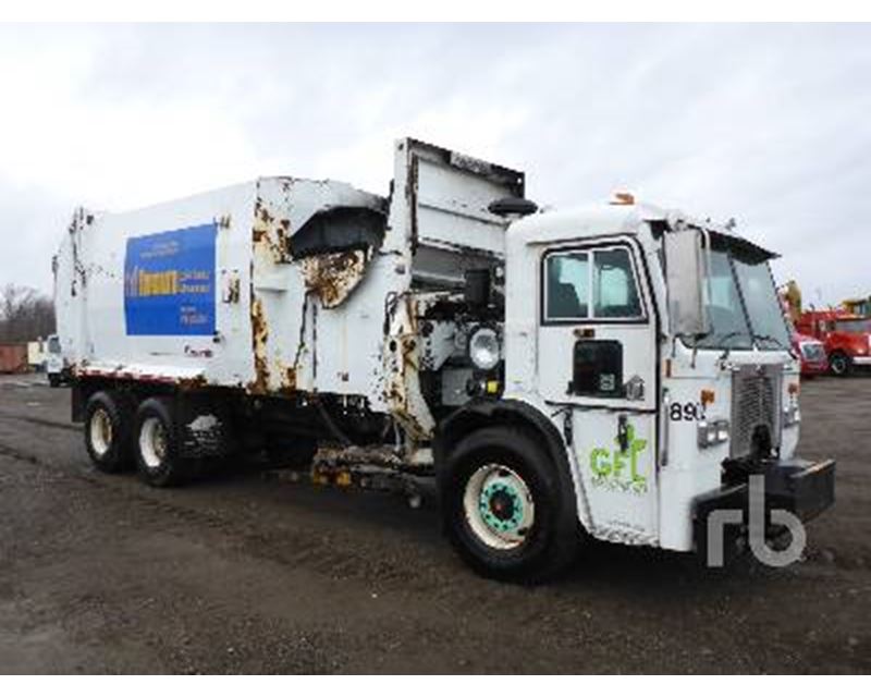 2009 Peterbilt 320 Garbage Truck For Sale Bolton, ON