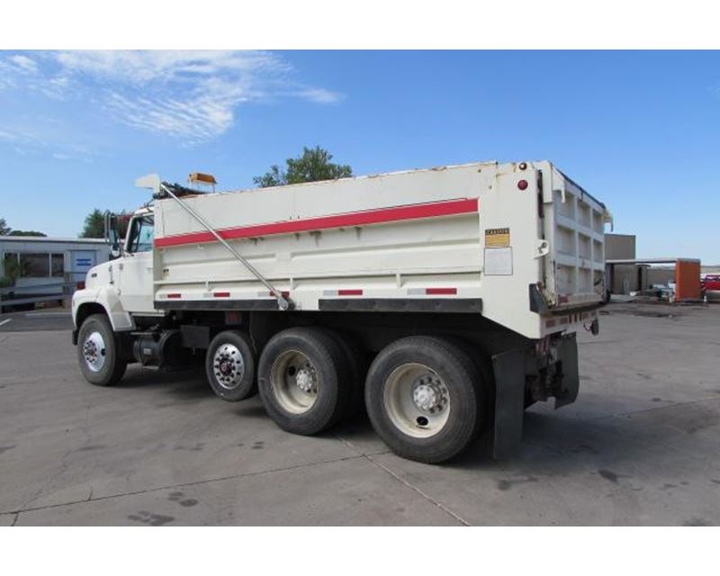 1989 Ford l9000 dump truck #4