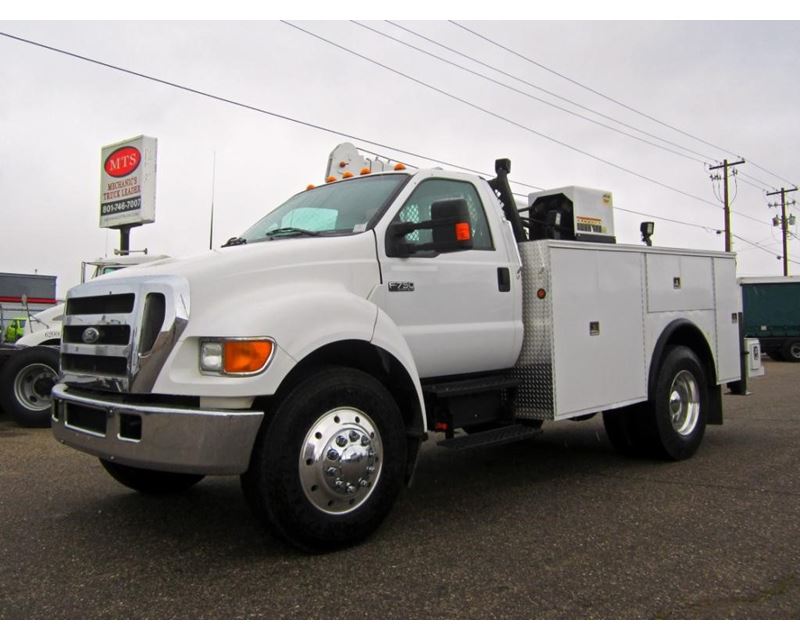 2005 Ford f750 water truck #2