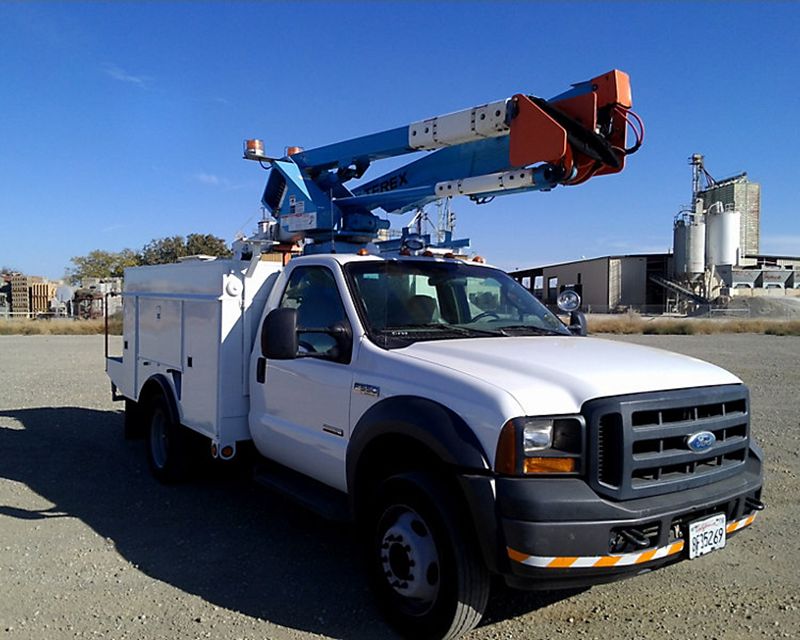 Ford f550 boom truck
