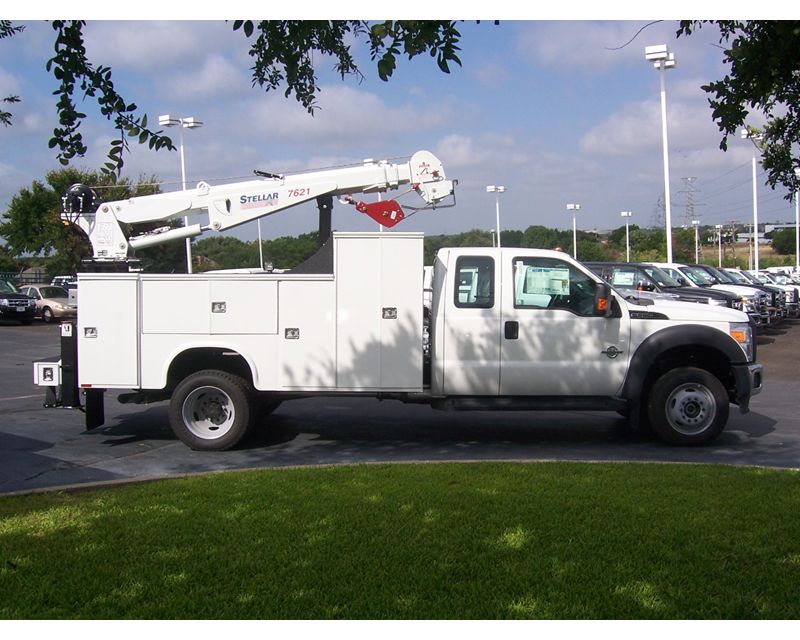 Ford truck auto mechanic