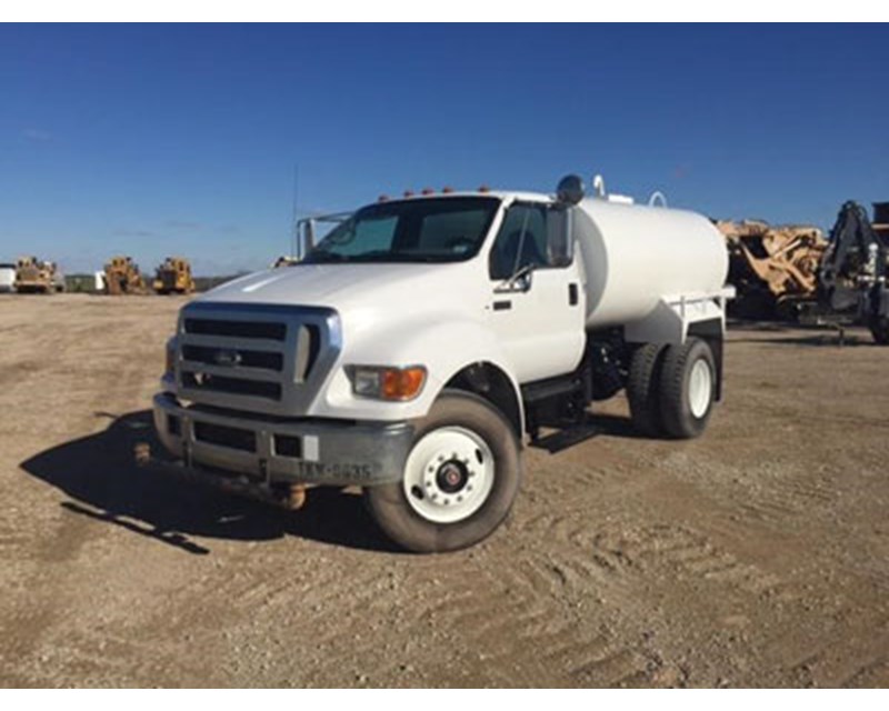 Ford f750 water truck weight