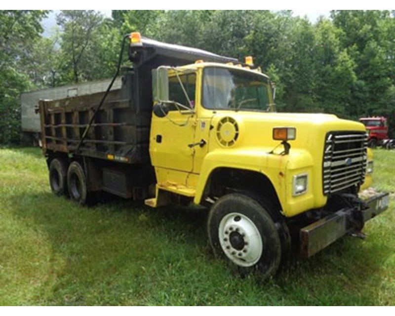 Dump truck ford l9000 front bumper #4