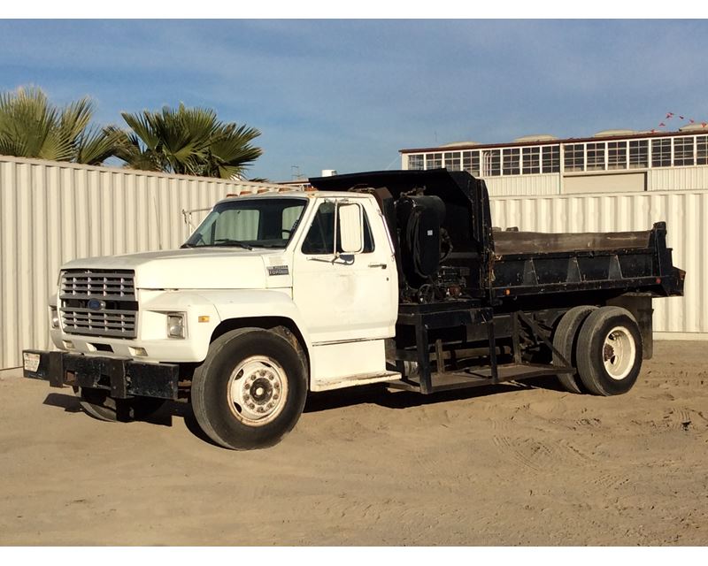 1989 Ford f700 dump truck #3