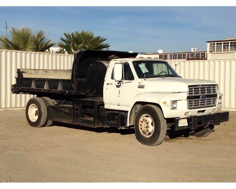 1989 Ford f700 dump truck #8