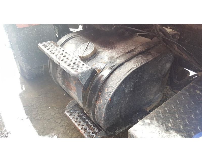 Ford 9000 fuel tanks #6
