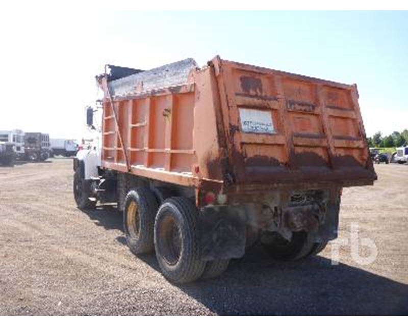 1989 Ford lt8000