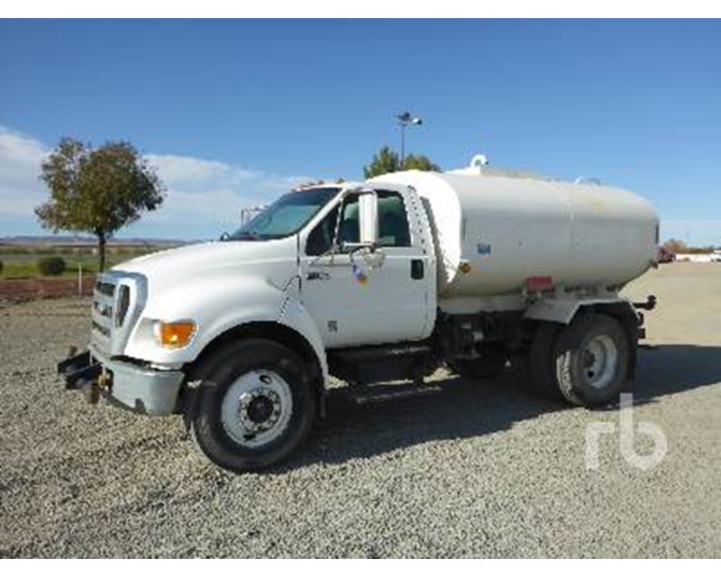 2007 Ford f750 water truck #2