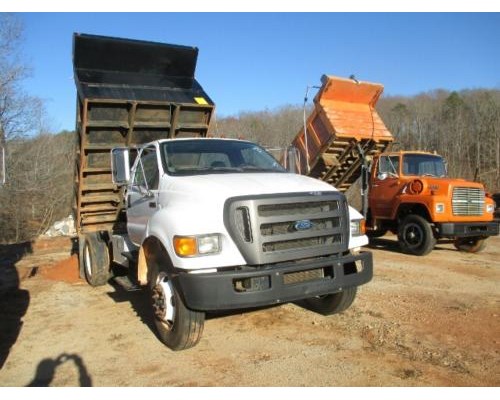 2009 Ford f750 #2