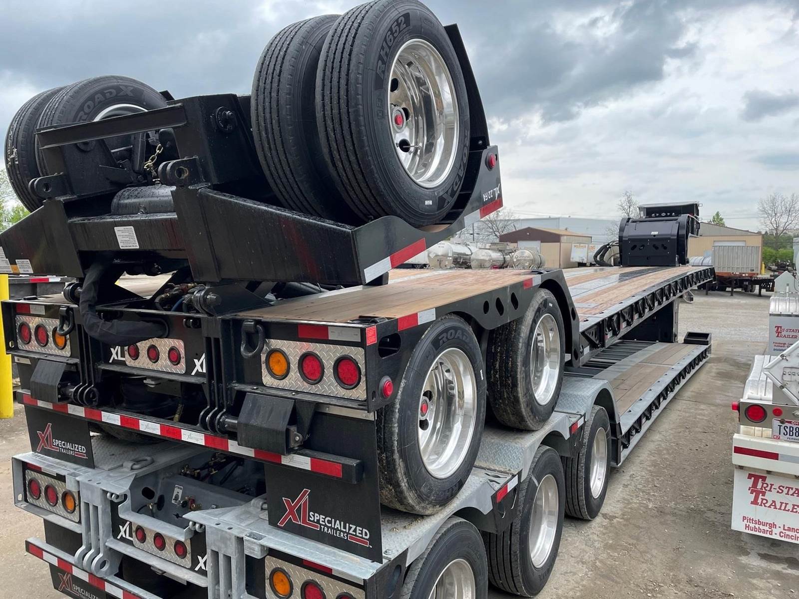 Extendable 34-60 lowboy trailer