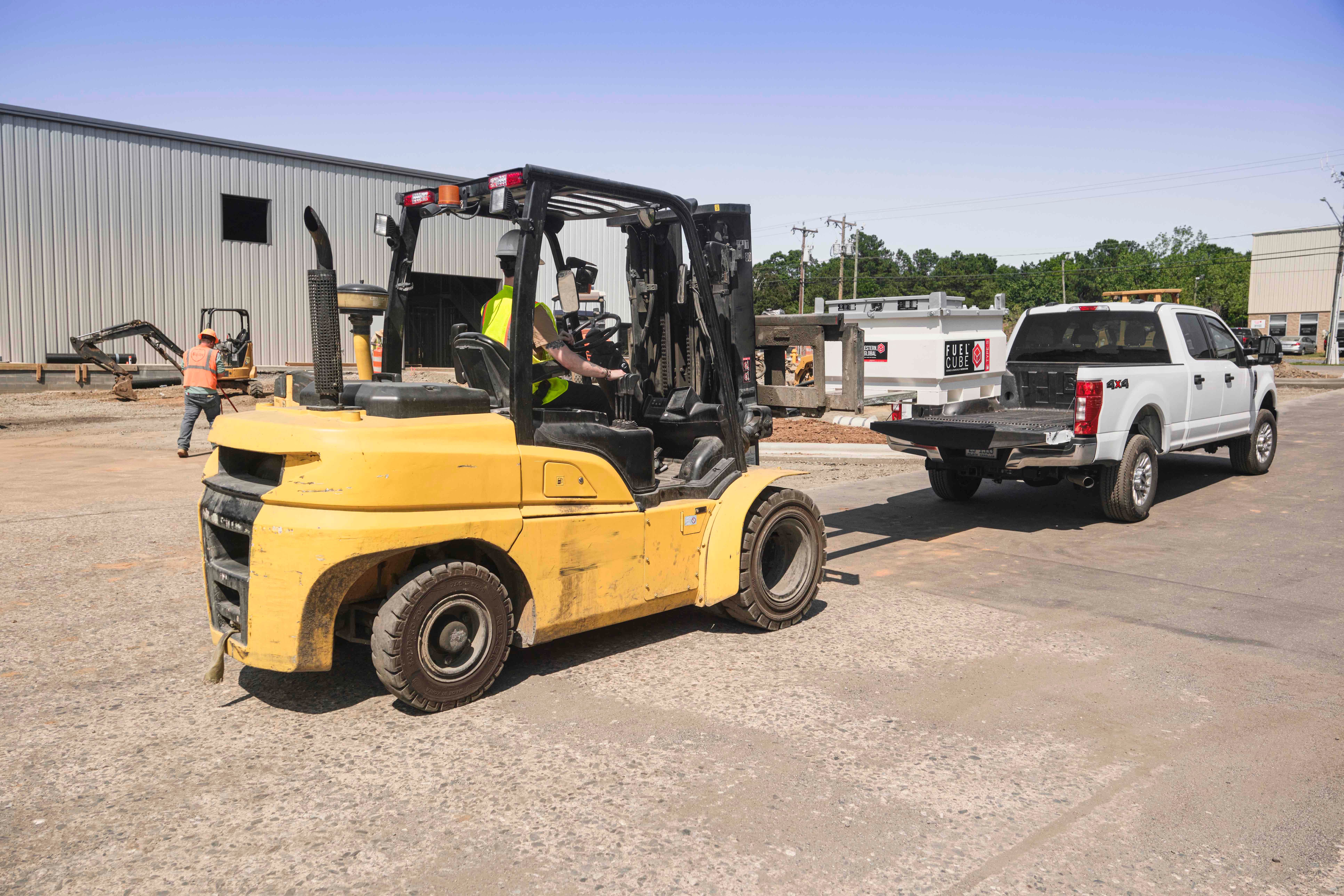 job site refueling tank