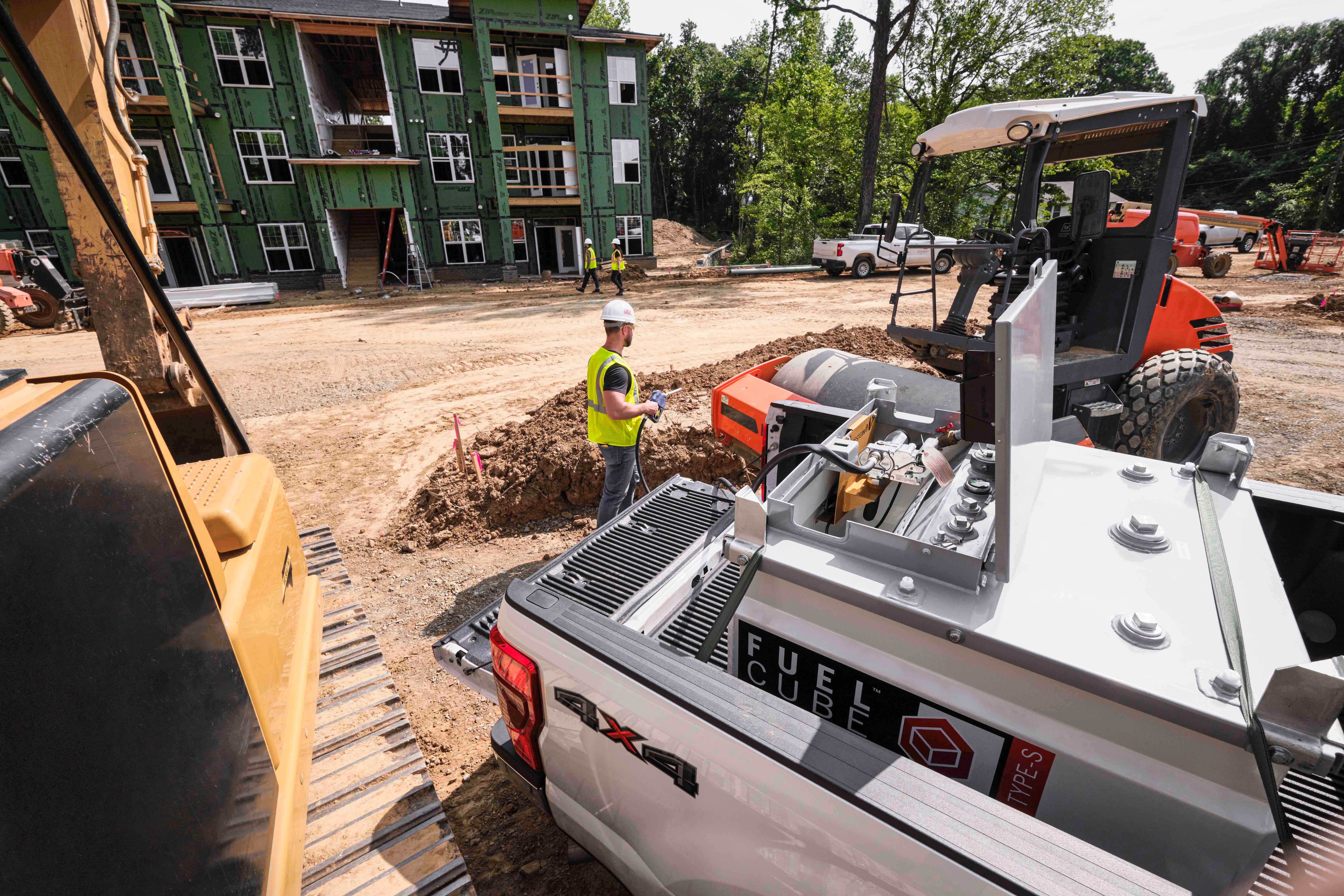 jobsite refueling tank