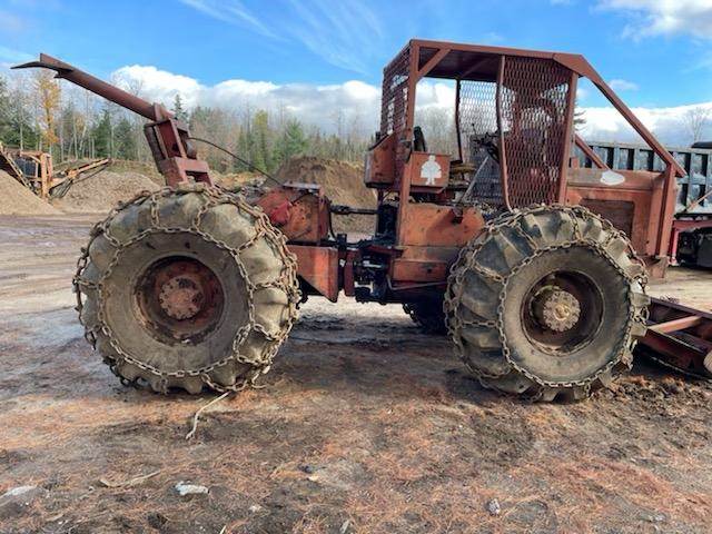 cable logging skidder