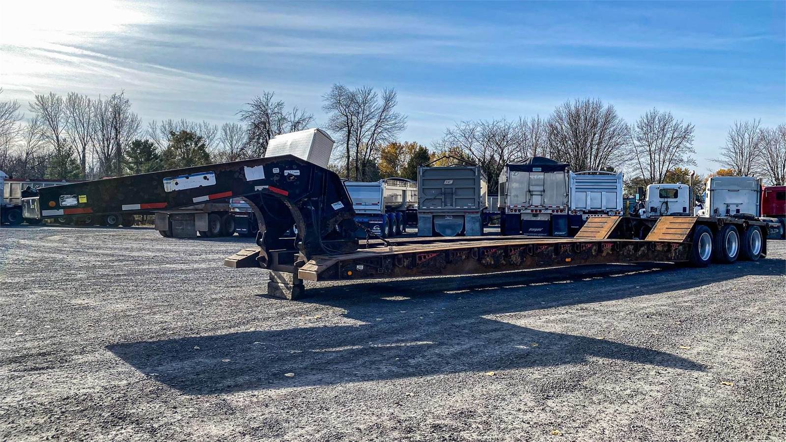 Lowboy Semi-Trailer lowboy semi-trailer