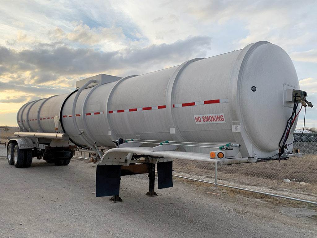 tanker semi-trailer