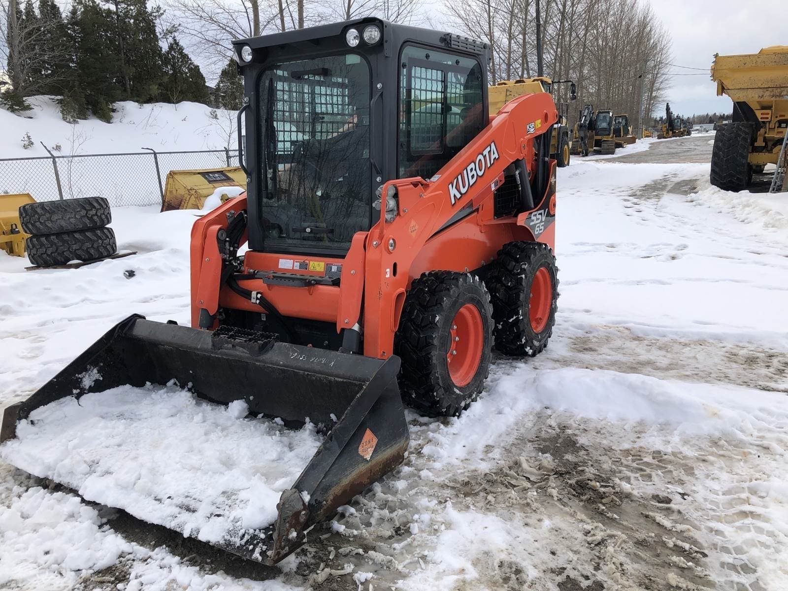 snow bucket attachment for skid steer loaders