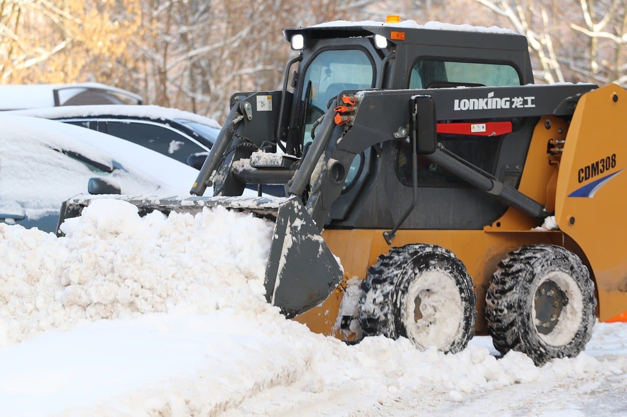 snow bucket attachment for wheeled skid steer loader