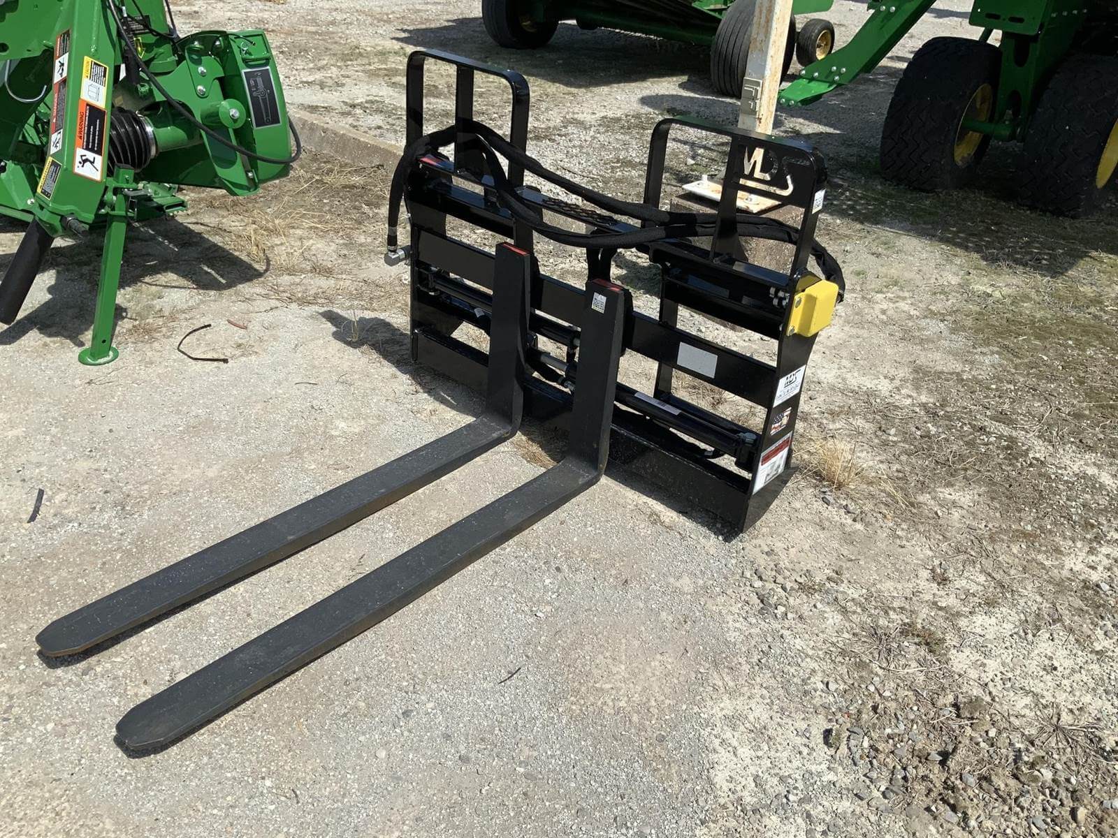 fork positioner attachment